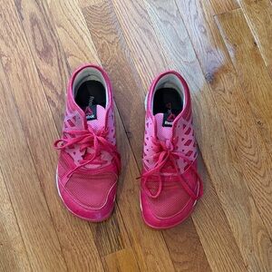Reebok CrossFit women’s Vibrant pink Sneakers